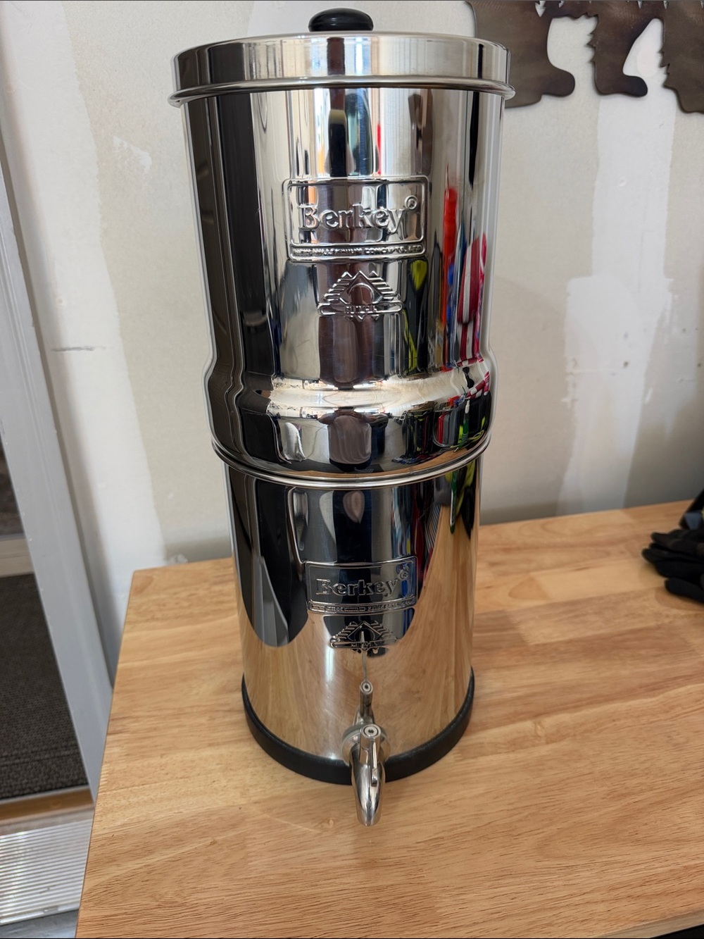 Berkey Stainless Steel Water Filter Dispenser - Silver 1.5 Gallons